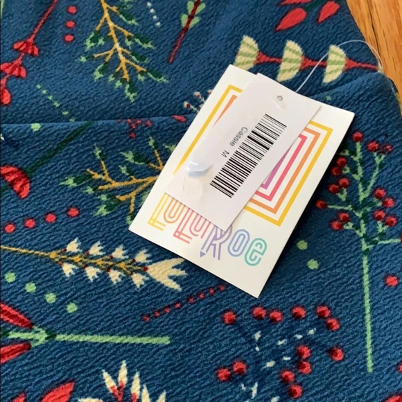 NWT! Women’s Lularoe Cassie blue print skirt size Large - Picture 3 of 4